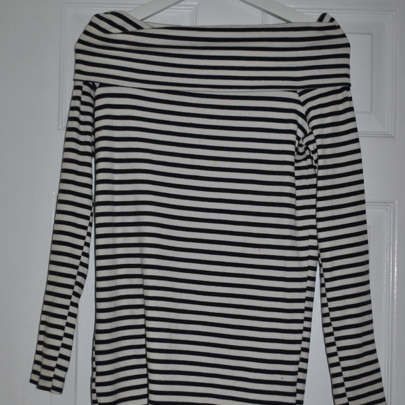 Zara | B&W Knit Striped Off the Shoulder Dress - Picture 2 of 6